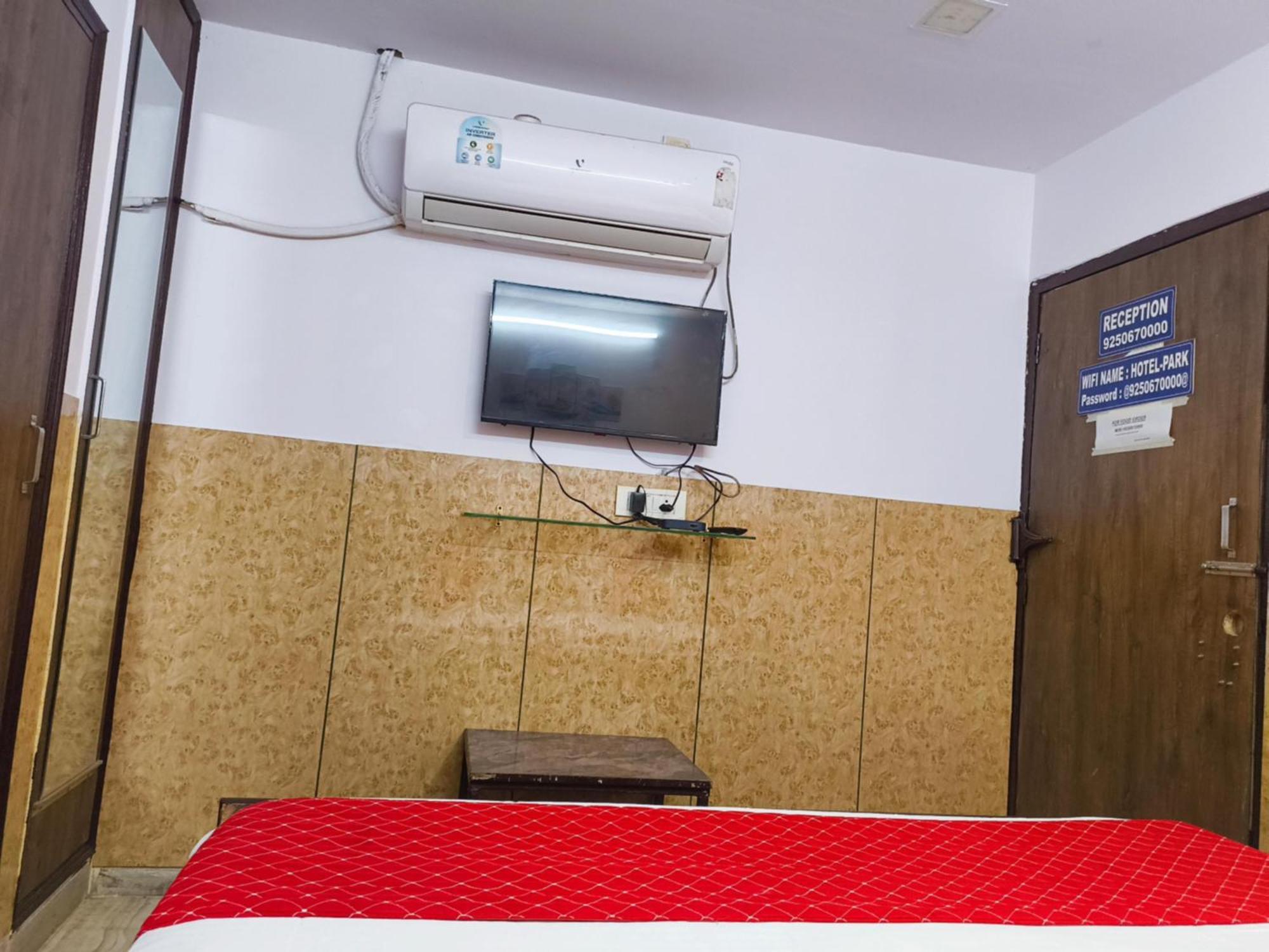Hotel Metro Park New Delhi Extérieur photo